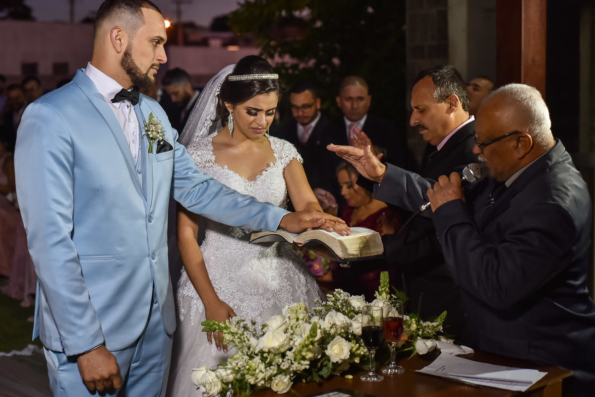 Cerimonia de casamento Malavazzi Festas Buffet. vestido da noiva. terno de noivo. fotos de casamento.