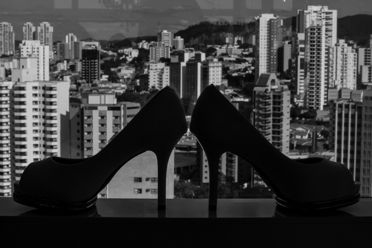 Making of noiva. vestido de noiva. Sapato da noiva. maquiagem noiva. dia da noiva Espaço Bella Vista.