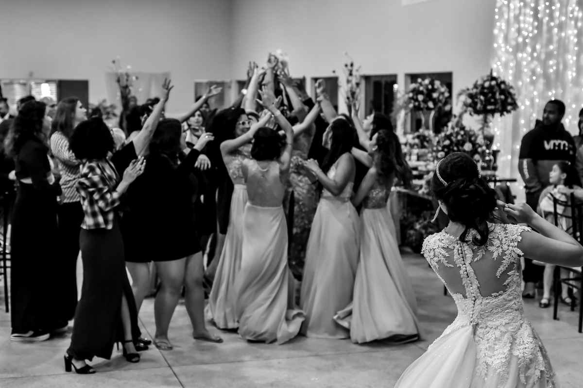 Malavazzi Festas Buffet. vestido da noiva. terno de noivo. fotos de casamento. festa de casamento. recepçaõ do casamento.