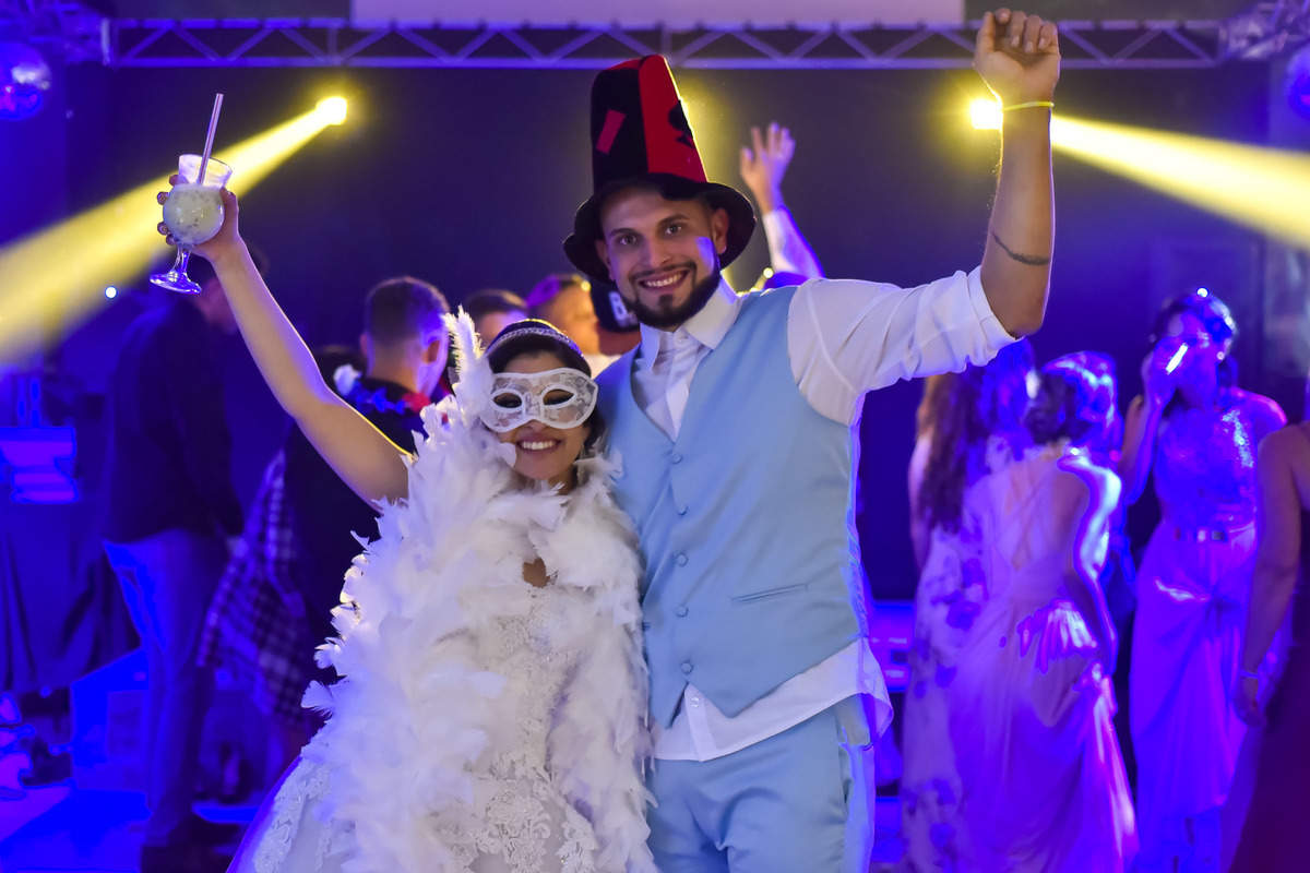 Malavazzi Festas Buffet. vestido da noiva. terno de noivo. fotos de casamento. festa de casamento. recepçaõ do casamento.