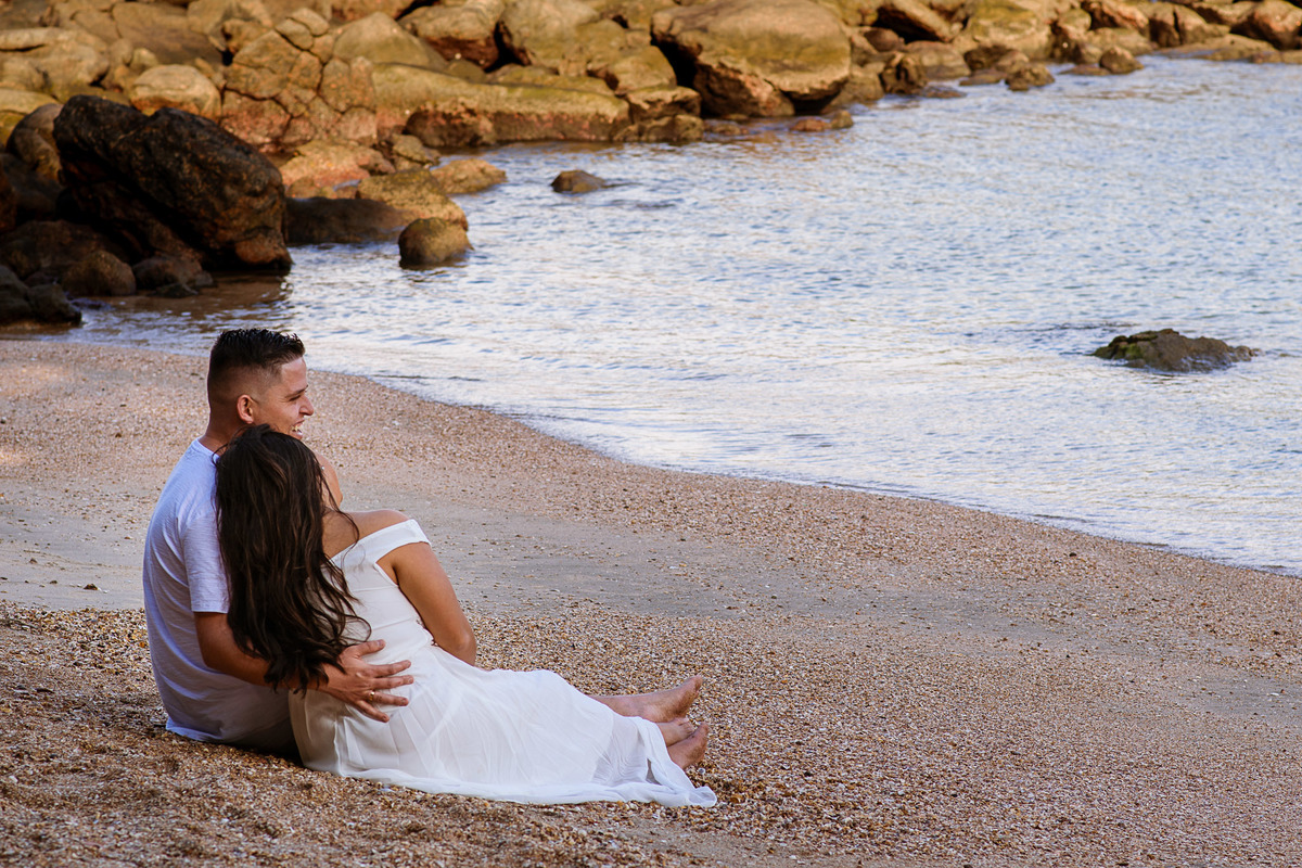 Ensaio pre wedding praia das conchas guaruja. ensaio noivos na praia. ensaio casal. casar na praia. Casamento pe na areia casamento na praia.