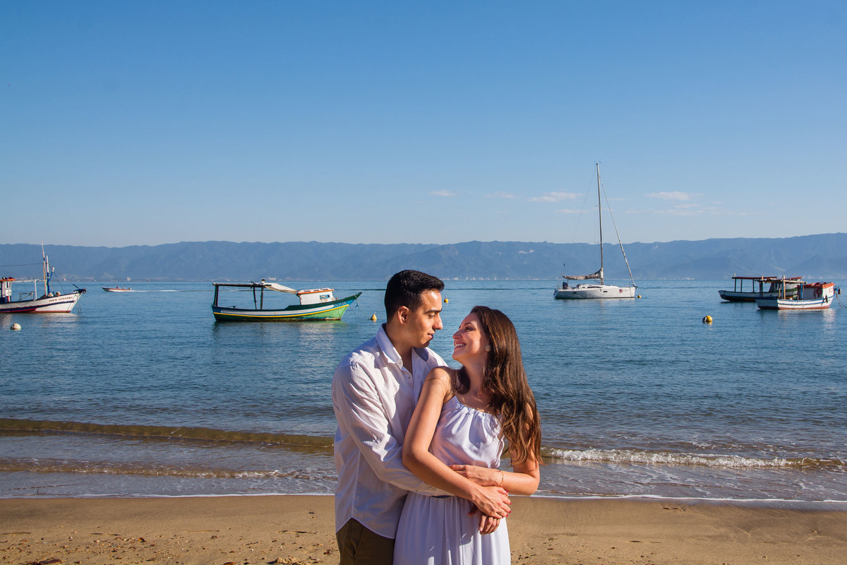 Ensaio pre wedding praia ilha bela. ensaio noivos na praia. ensaio casal. casar na praia. Casamento pe na areia casamento na praia. ilha bela sp. praias ilha bela.