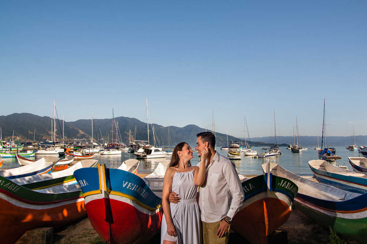 Ensaio pre wedding praia ilha bela. ensaio noivos na praia. ensaio casal. casar na praia. Casamento pe na areia casamento na praia. ilha bela sp. praias ilha bela.