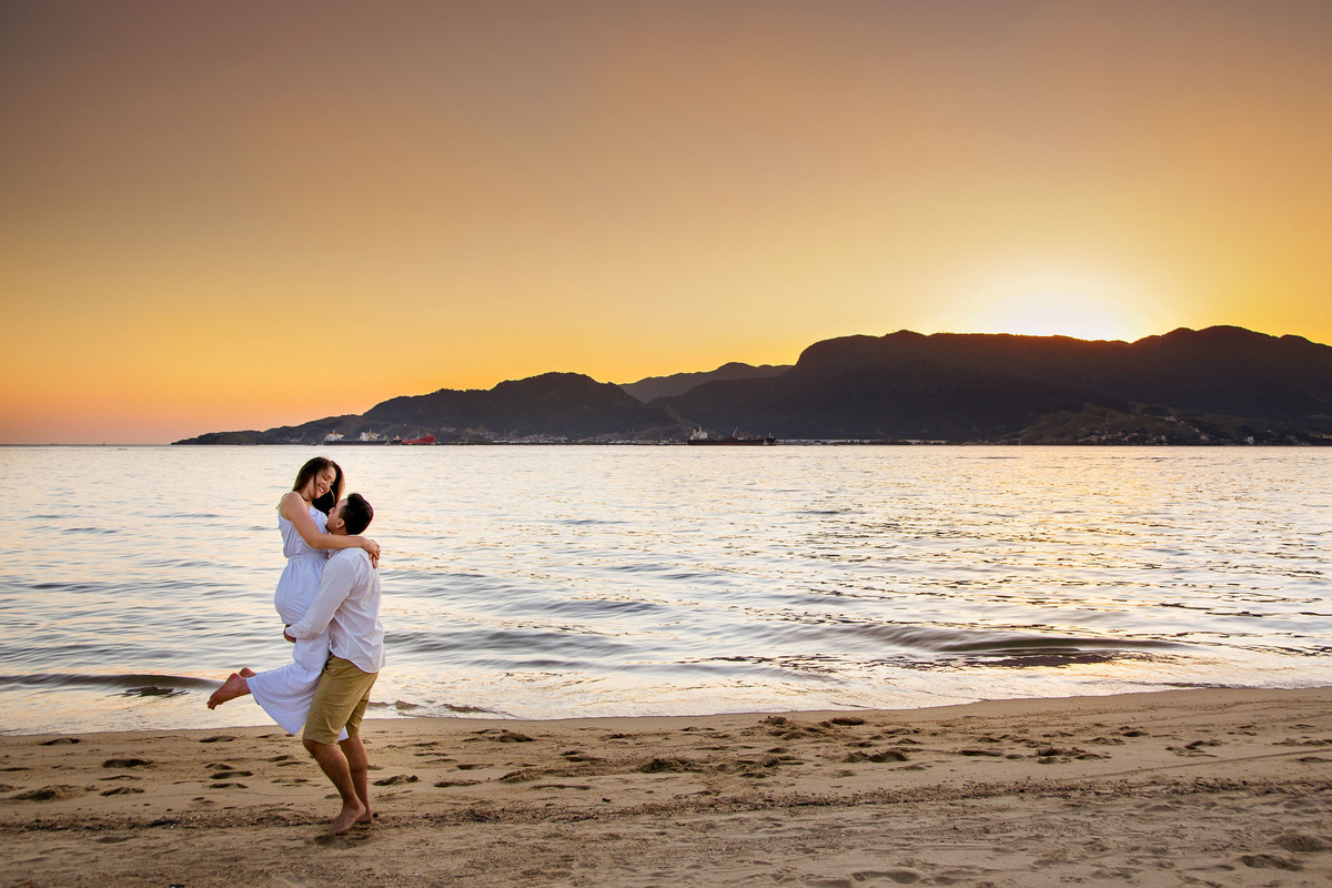 Ensaio pre wedding praia ilha bela. ensaio noivos na praia. ensaio casal. casar na praia. Casamento pe na areia casamento na praia. ilha bela sp. praias ilha bela.