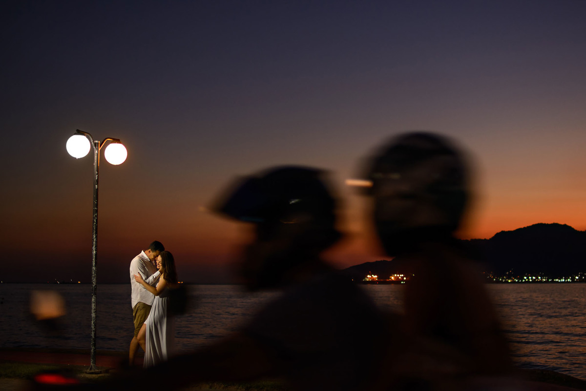 Ensaio pre wedding praia ilha bela. ensaio noivos na praia. ensaio casal. casar na praia. Casamento pe na areia casamento na praia. ilha bela sp. praias ilha bela.