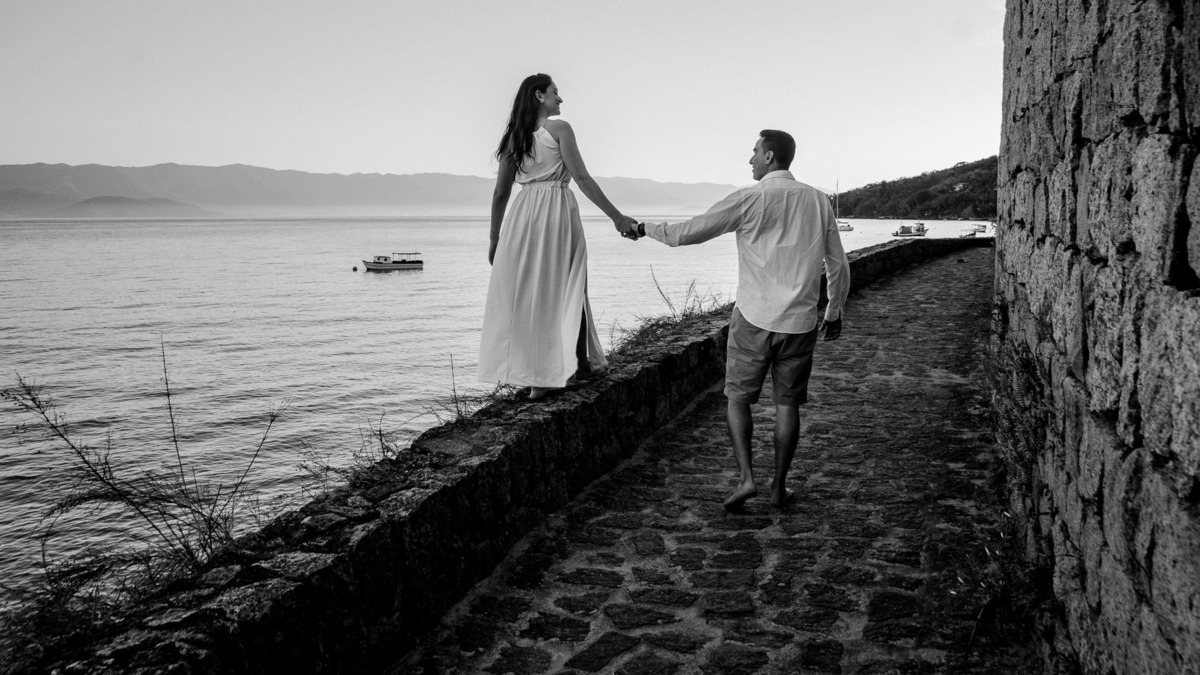 Ensaio pre wedding praia ilha bela. ensaio noivos na praia. ensaio casal. casar na praia. Casamento pe na areia casamento na praia. ilha bela sp. praias ilha bela.