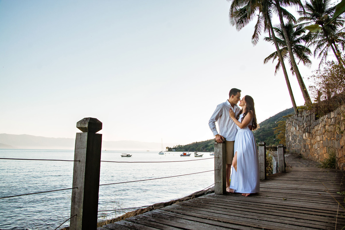 Ensaio pre wedding praia ilha bela. ensaio noivos na praia. ensaio casal. casar na praia. Casamento pe na areia casamento na praia. ilha bela sp. praias ilha bela.
