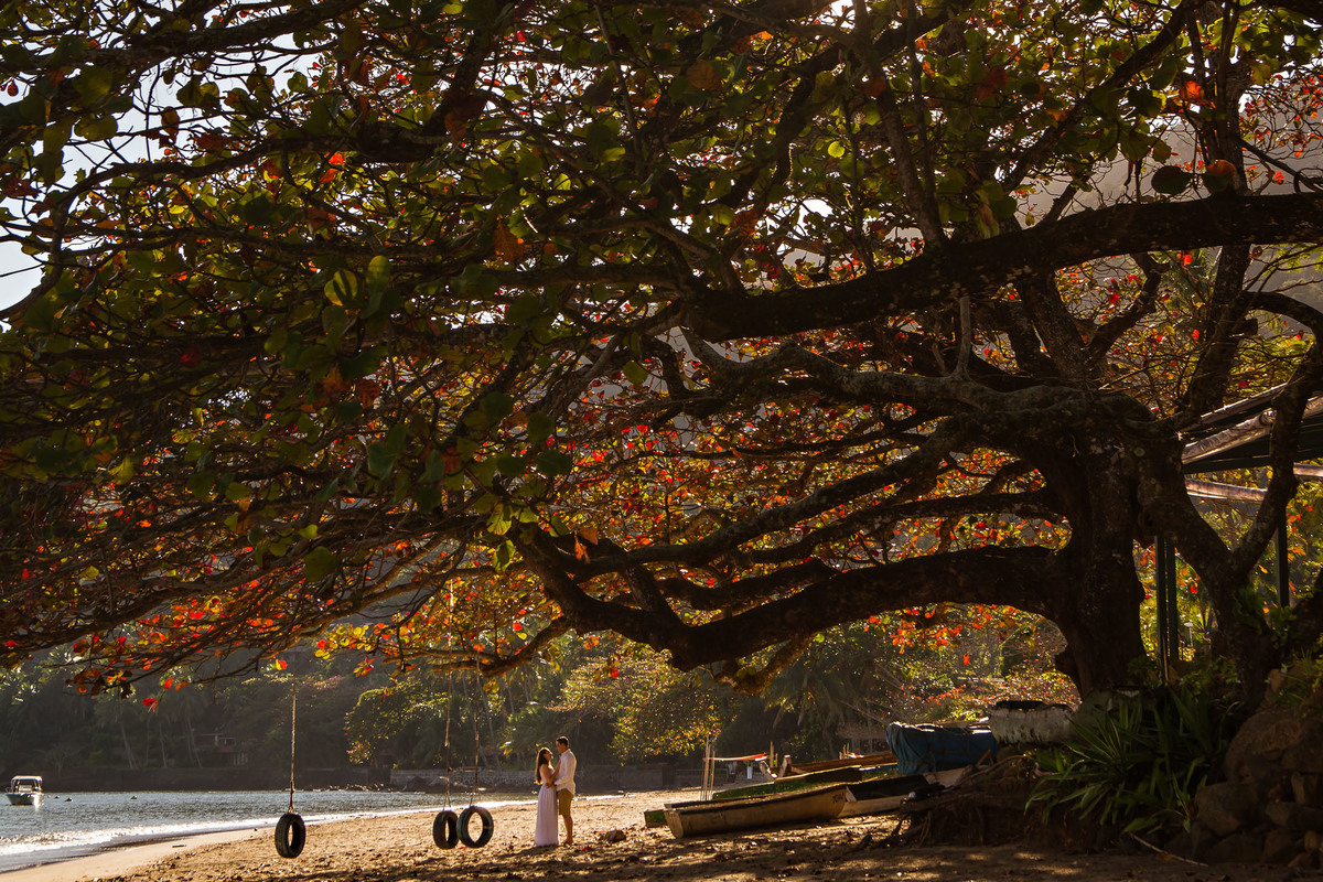 Ensaio pre wedding praia ilha bela. ensaio noivos na praia. ensaio casal. casar na praia. Casamento pe na areia casamento na praia. ilha bela sp. praias ilha bela.