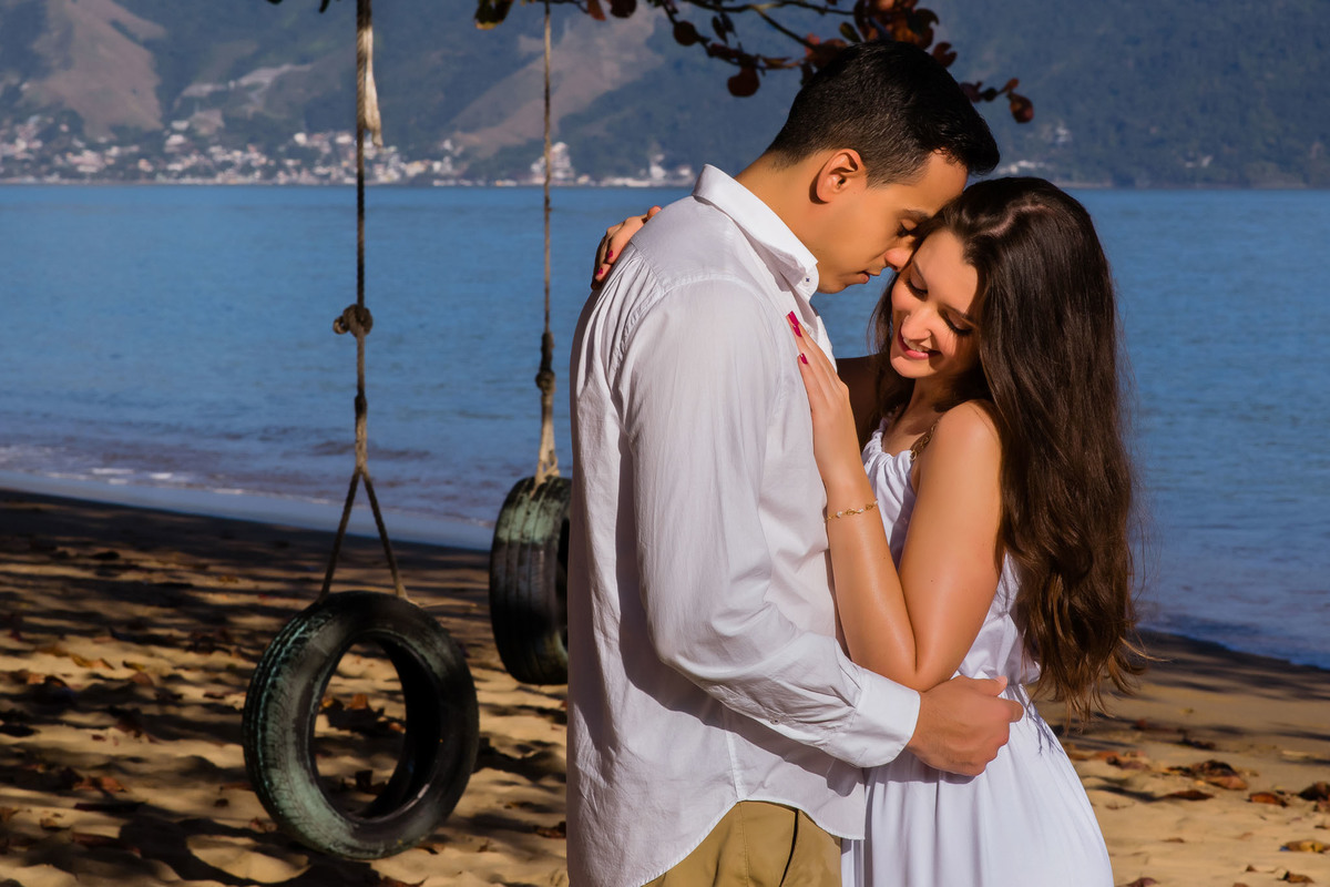 Ensaio pre wedding praia ilha bela. ensaio noivos na praia. ensaio casal. casar na praia. Casamento pe na areia casamento na praia. ilha bela sp. praias ilha bela.