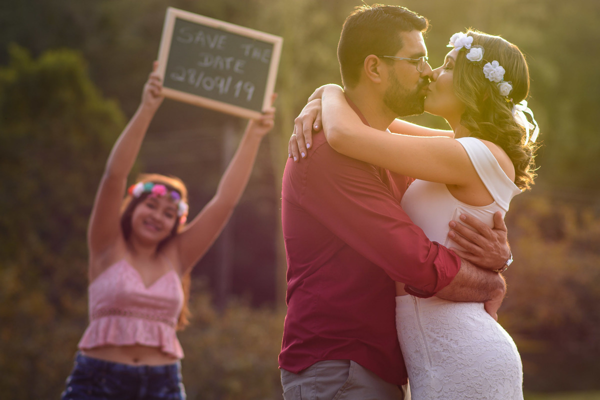Ensaio pre wedding, Ensaio divertido. Ensaio com amor, sintonia, casal em sinotonia. Ensaio Casal.