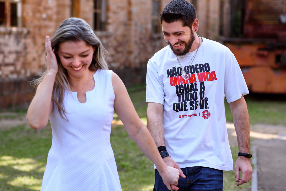 Ensaio Pre wedding no poupatempo jundiai, ensaio noivos, pre wedding Museu Ferroviário da Companhia Paulista. Ensaio no trem. Ferrovia. Pre wedding no trem. pre wedding rustico.