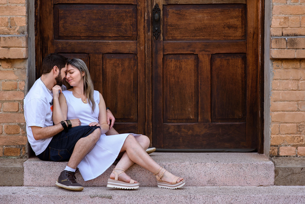 Ensaio Pre wedding no poupatempo jundiai, ensaio noivos, pre wedding Museu Ferroviário da Companhia Paulista. Ensaio no trem. Ferrovia. Pre wedding no trem. pre wedding rustico.