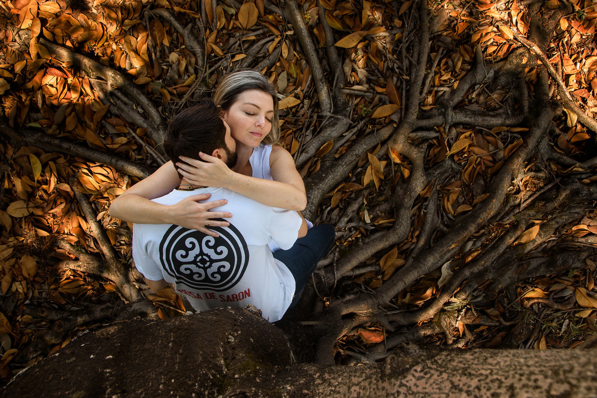 Ensaio Pre wedding no poupatempo jundiai, ensaio noivos, pre wedding Museu Ferroviário da Companhia Paulista. Ensaio no trem. Ferrovia. Pre wedding no trem. pre wedding rustico.