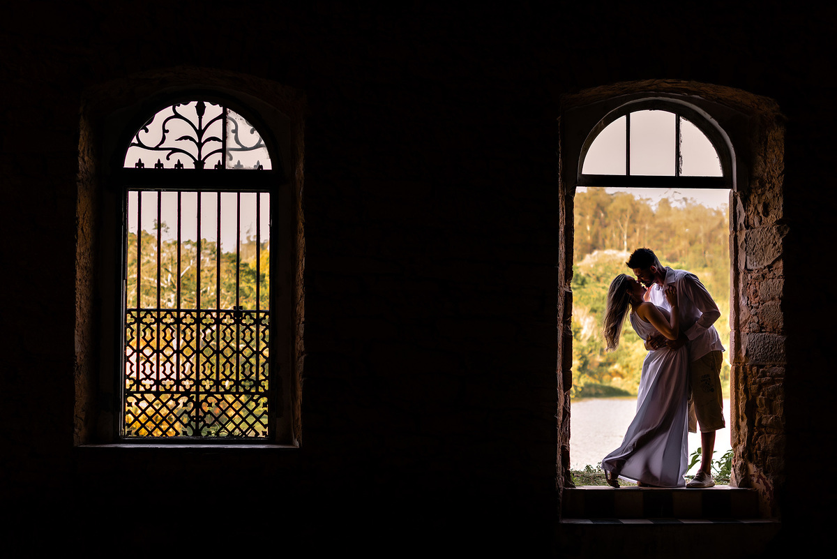 ensaio Pré-Wedding na Floresta Nacional de Ipanema. Fazenda Ipanema Sorocaba. fazenda Ipero, ensaio sorocaba. pre wedding sorocaba. dicas de ensaio. poses de ensaio casal. fotografia de casamento. fotografo de casamento.