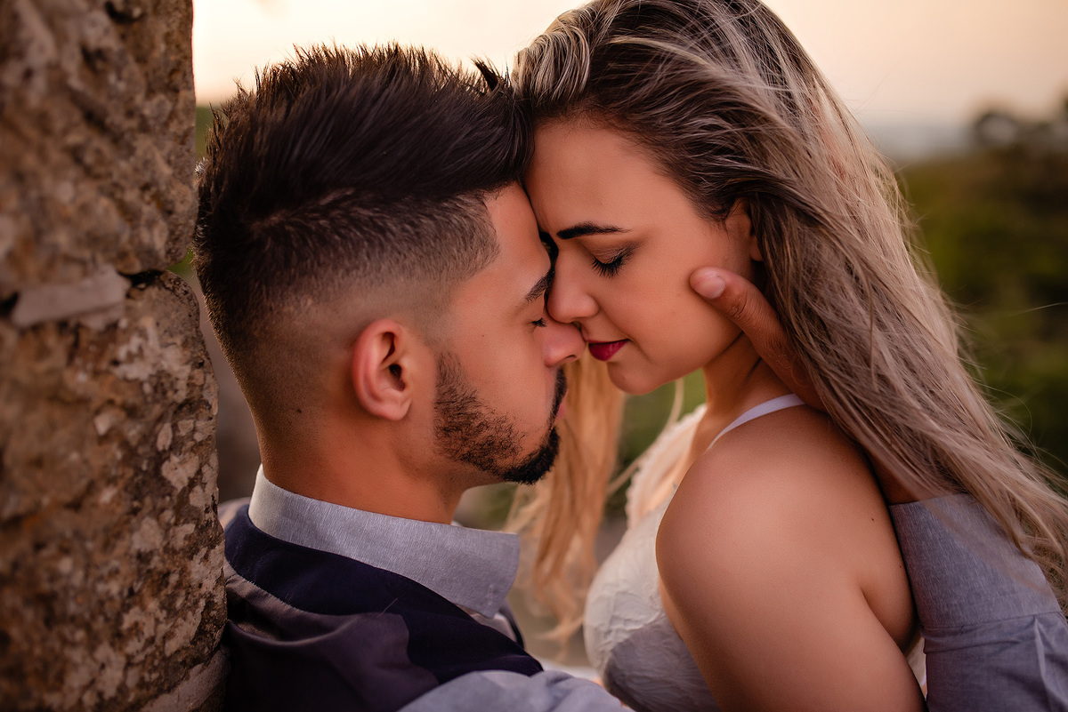 ensaio Pré-Wedding na Floresta Nacional de Ipanema. Fazenda Ipanema Sorocaba. fazenda Ipero, ensaio sorocaba. pre wedding sorocaba. dicas de ensaio. poses de ensaio casal. fotografia de casamento. fotografo de casamento.