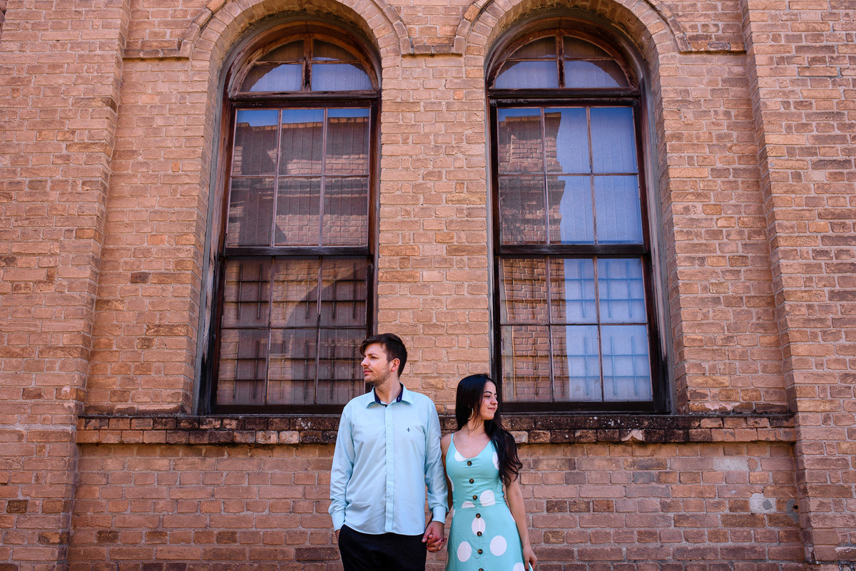 Ensaio Pre wedding no poupatempo jundiai, ensaio noivos, pre wedding Museu Ferroviário da Companhia Paulista. Ensaio no trem. Ferrovia. Pre wedding no trem. pre wedding rustico.