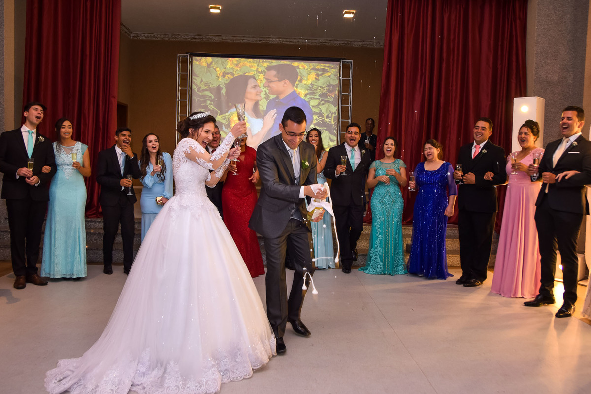 Cerimonia de casamento castelo dos vinhais. Wedding. Wedding planner. Cerimonia no castelo. vestido da noiva. terno do noivo. castelo. fotos de casamento. festa de casamento castelo dos vinhas.