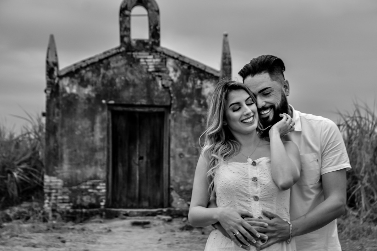 Ensaio Pre Wedding Holambra, Ensaio Casal, Theos Turismo Holambra. Holambra cidade das flores. Ensaio pre wedding na plantação de girassol. Igreja. ensaio na capela holambra. ensaio em holambra. noivos holambra.