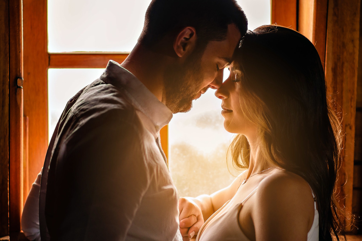 Ensaio Pre Wedding Holambra, Ensaio Casal, Theos Turismo Holambra. Holambra cidade das flores. Ensaio pre wedding na plantação de girassol. Moinho