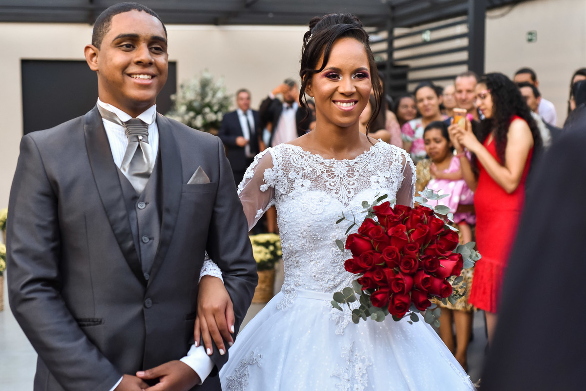 Cerimonia de casamento Spazio di Cristalli Terno do noivo. festa de casamento. fotos de casamento. recepção espaço Spazio di Cristalli Vestido de noiva.