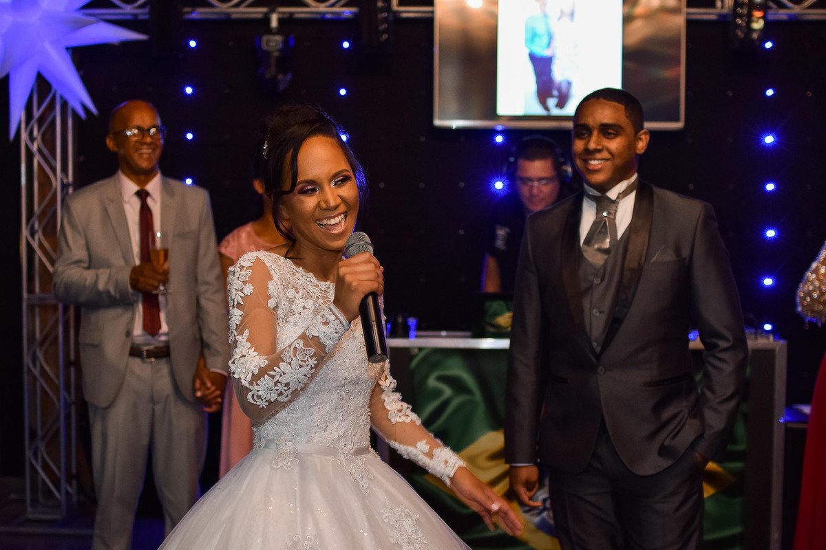 Cerimonia de casamento Spazio di Cristalli Terno do noivo. festa de casamento. fotos de casamento. recepção espaço Spazio di Cristalli Vestido de noiva.