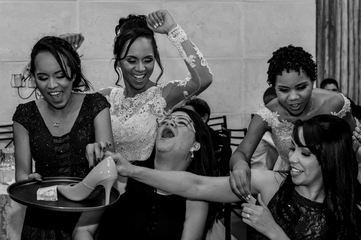 Cerimonia de casamento Spazio di Cristalli Terno do noivo. festa de casamento. fotos de casamento. recepção espaço Spazio di Cristalli Vestido de noiva.