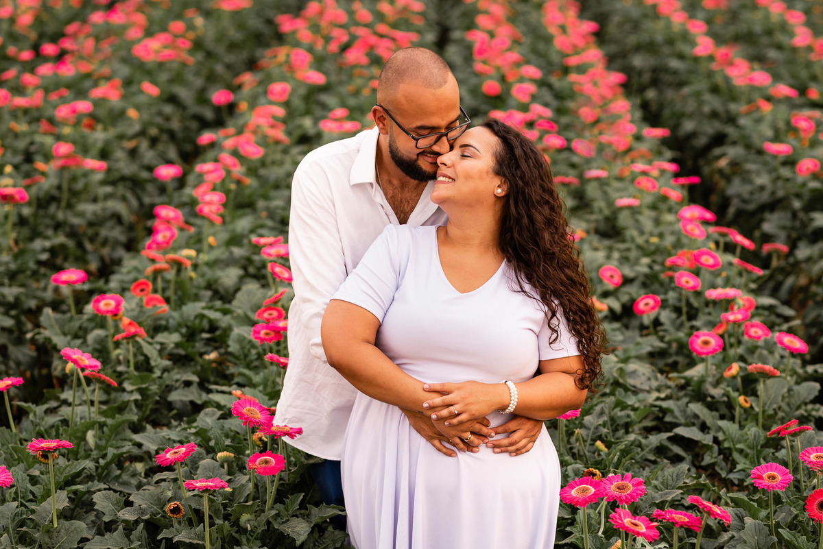 Ensaio Pre Wedding Holambra, Ensaio Casal, Theos Turismo Holambra. Holambra cidade das flores. Ensaio pre wedding na plantação de girassol. Moinho. Plantação de trigo