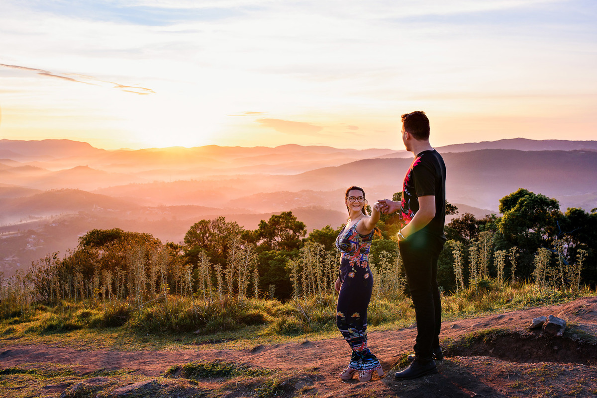 Ensaio Pre Wedding Pico do olho d'agua, Ensaio Casal  Ensaio pre wedding . noivos fotos romantica.a . Mairiporã. Fotos nascer do sol, amanhecer. Pedreira do Dib