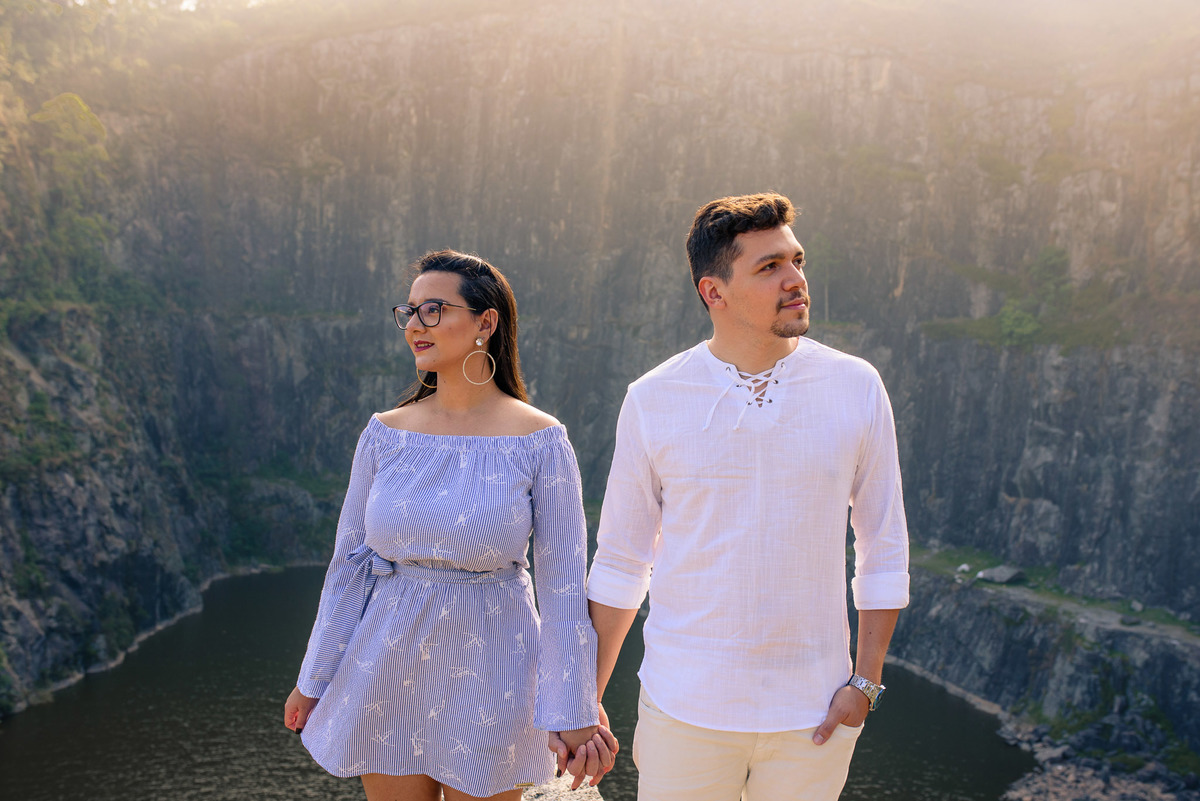 Ensaio Pre Wedding Pico do olho d'agua, Ensaio Casal  Ensaio pre wedding . noivos fotos romantica.a . Mairiporã. Fotos nascer do sol, amanhecer. Pedreira do Dib