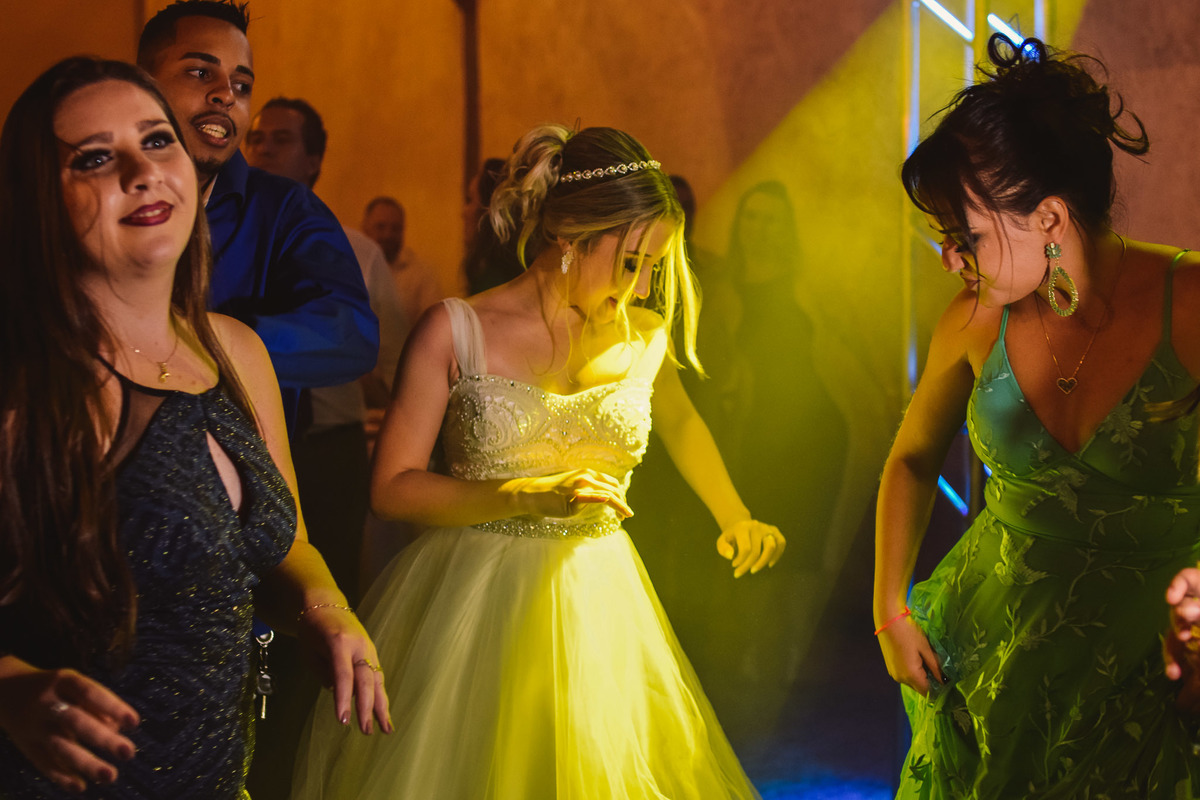 Cerimonia de casamento, chacara paraiso. Fotos de casamento. Wedding. casamento ao ar livre. casamento no campo. vestido da noiva. festa de casamento, balada de casamento, chacara paraiso. salao paraiso.