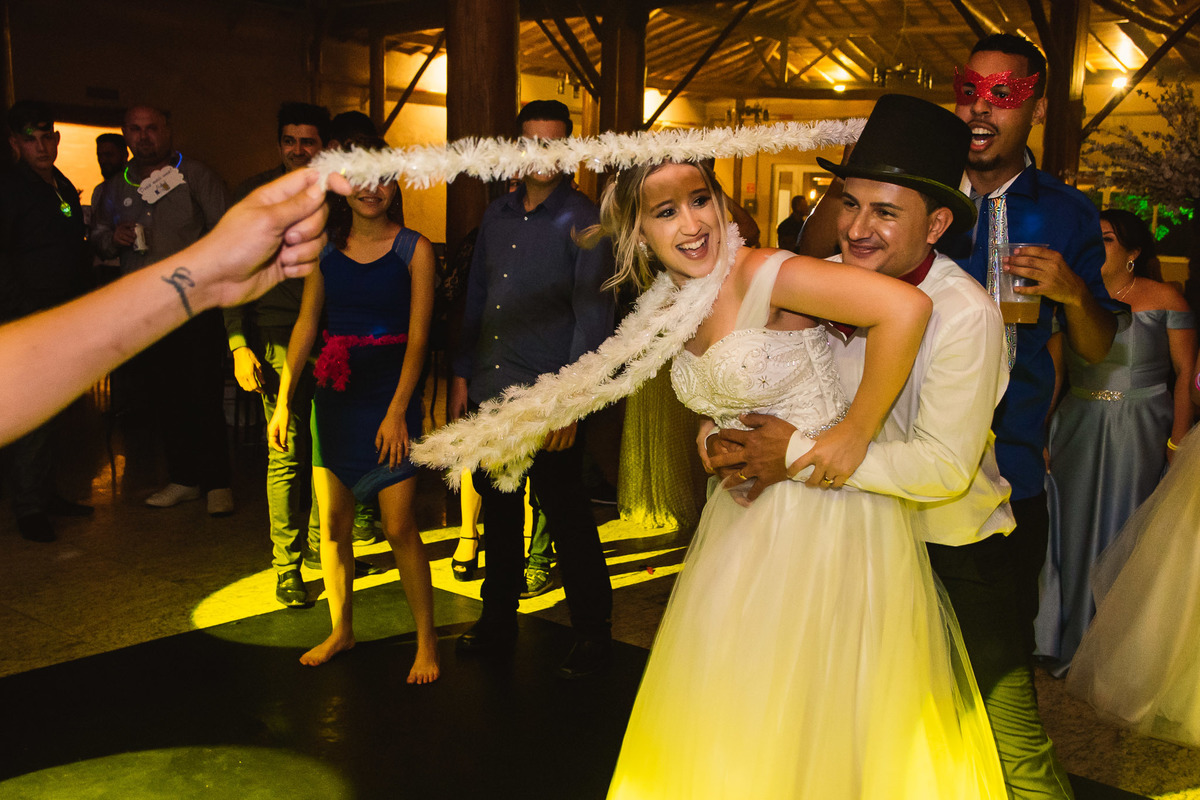 Cerimonia de casamento, chacara paraiso. Fotos de casamento. Wedding. casamento ao ar livre. casamento no campo. vestido da noiva. festa de casamento, balada de casamento, chacara paraiso. salao paraiso.