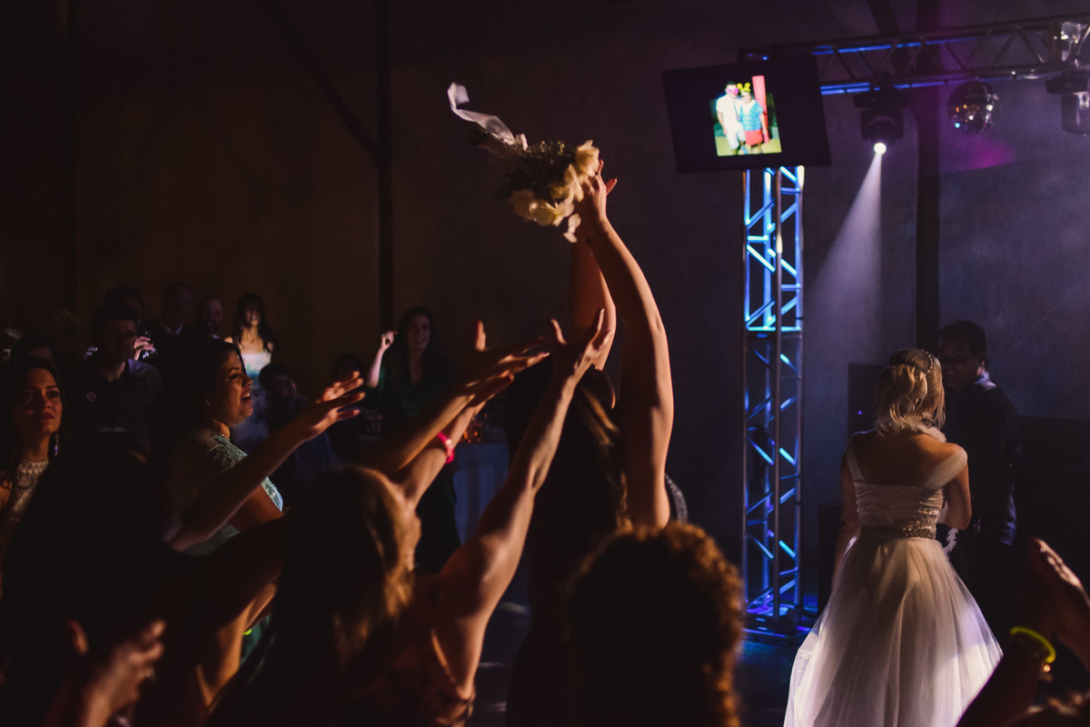 Cerimonia de casamento, chacara paraiso. Fotos de casamento. Wedding. casamento ao ar livre. casamento no campo. vestido da noiva. festa de casamento, balada de casamento, chacara paraiso. salao paraiso.