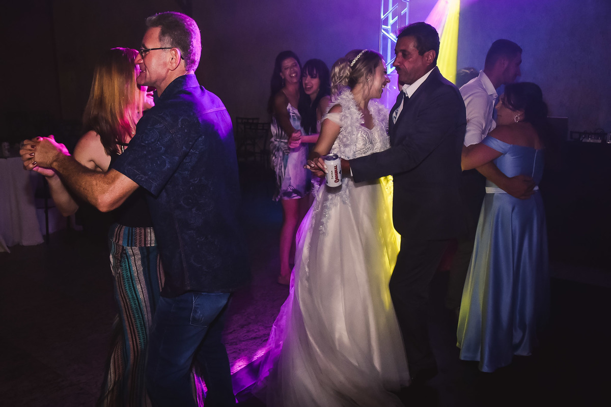 Cerimonia de casamento, chacara paraiso. Fotos de casamento. Wedding. casamento ao ar livre. casamento no campo. vestido da noiva. festa de casamento, balada de casamento, chacara paraiso. salao paraiso.
