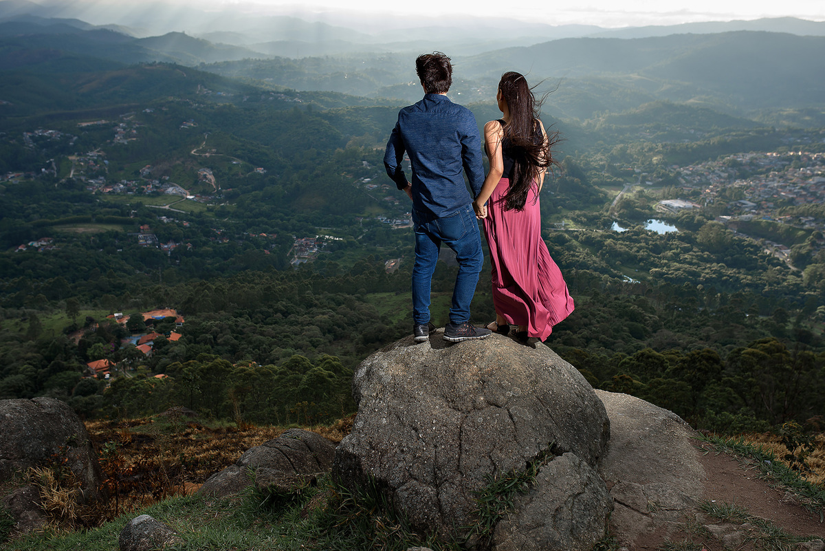 Ensaio Pre Wedding Pico do olho d'agua, Ensaio Casal  Ensaio pre wedding . noivos fotos romantica.a . Mairiporã. Fotos nascer do sol, amanhecer. Pedreira do Dib