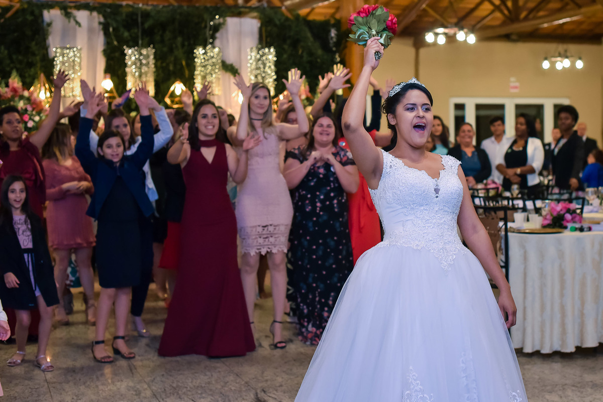 Cerimonia de casamento, chacara paraiso. Fotos de casamento. Wedding. casamento ao ar livre. casamento no campo. vestido da noiva. festa de casamento, balada de casamento, chacara paraiso. salao paraiso.