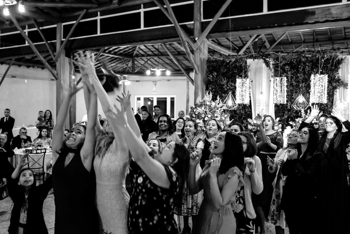 Cerimonia de casamento, chacara paraiso. Fotos de casamento. Wedding. casamento ao ar livre. casamento no campo. vestido da noiva. festa de casamento, balada de casamento, chacara paraiso. salao paraiso.