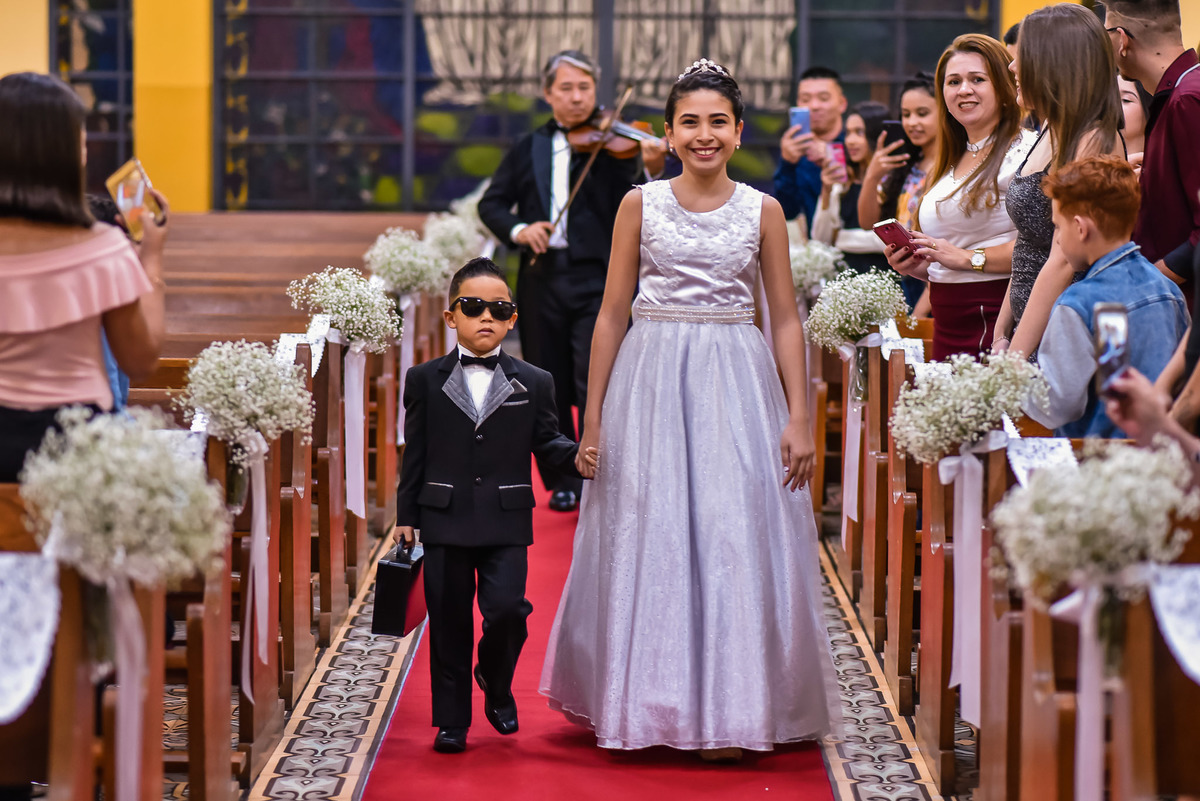 Cerimonia de casamento Santuário Diocesano Nossa Senhora Aparecida. fotos de casamento. fotos de casamento com emoção. fotos espontaneas.