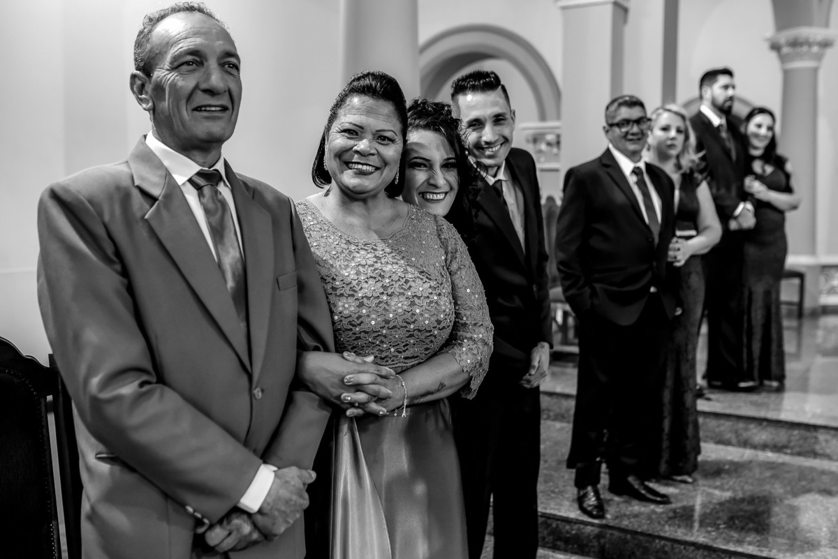 Cerimonia de casamento Santuário Diocesano Nossa Senhora Aparecida. fotos de casamento. fotos de casamento com emoção. fotos espontaneas.