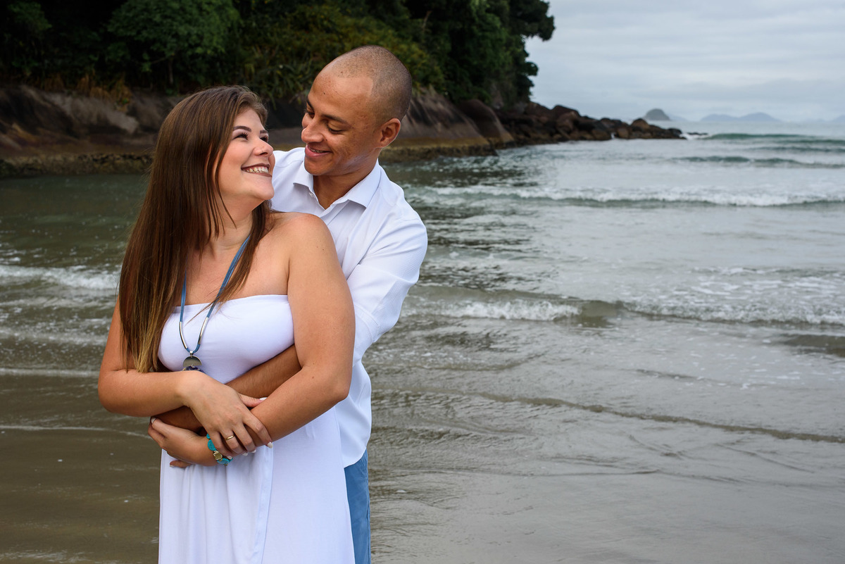 Ensaio pre wedding praia Riviera de são Lourenço Bertioga. ensaio noivos na praia. ensaio casal. casar na praia. Casamento pe na areia casamento na praia. Praia Bertioga. Fotos praia Bertioga. Pre Wedding bertioga. 