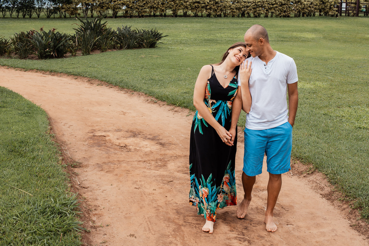 Ensaio pre wedding praia Riviera de são Lourenço Bertioga. ensaio noivos na praia. ensaio casal. casar na praia. Casamento pe na areia casamento na praia. Praia Bertioga. Fotos praia Bertioga. Pre Wedding bertioga. 