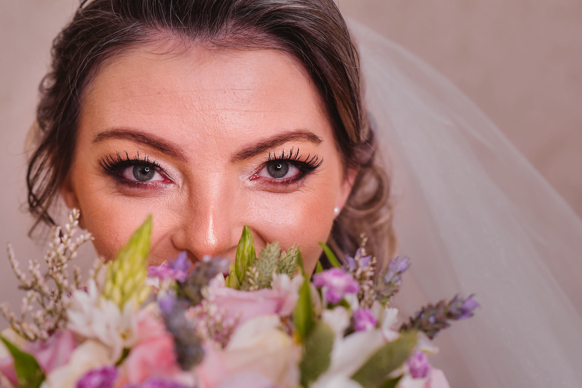 Making off da noiva, maquiagem de noiva. fotos de casamento. dia da noiva. making of perfeito.