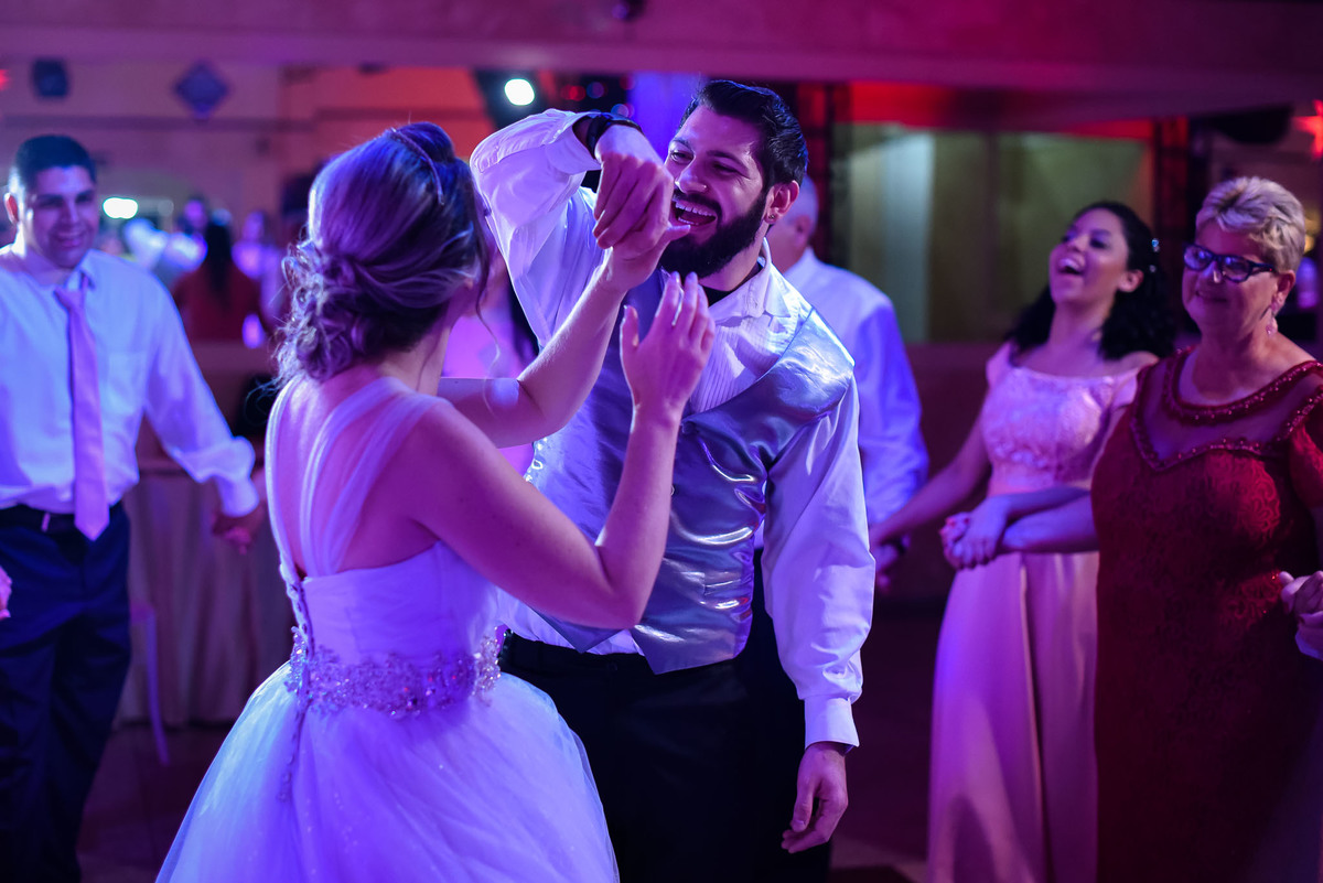 Miros Buffet. fotos de casamento miros Buffet. fotos expontaneas. fotografo contador de historia, contador de historia. fotografo de casamento.  fotos de balada. vestido de noiva. terno do noivo.