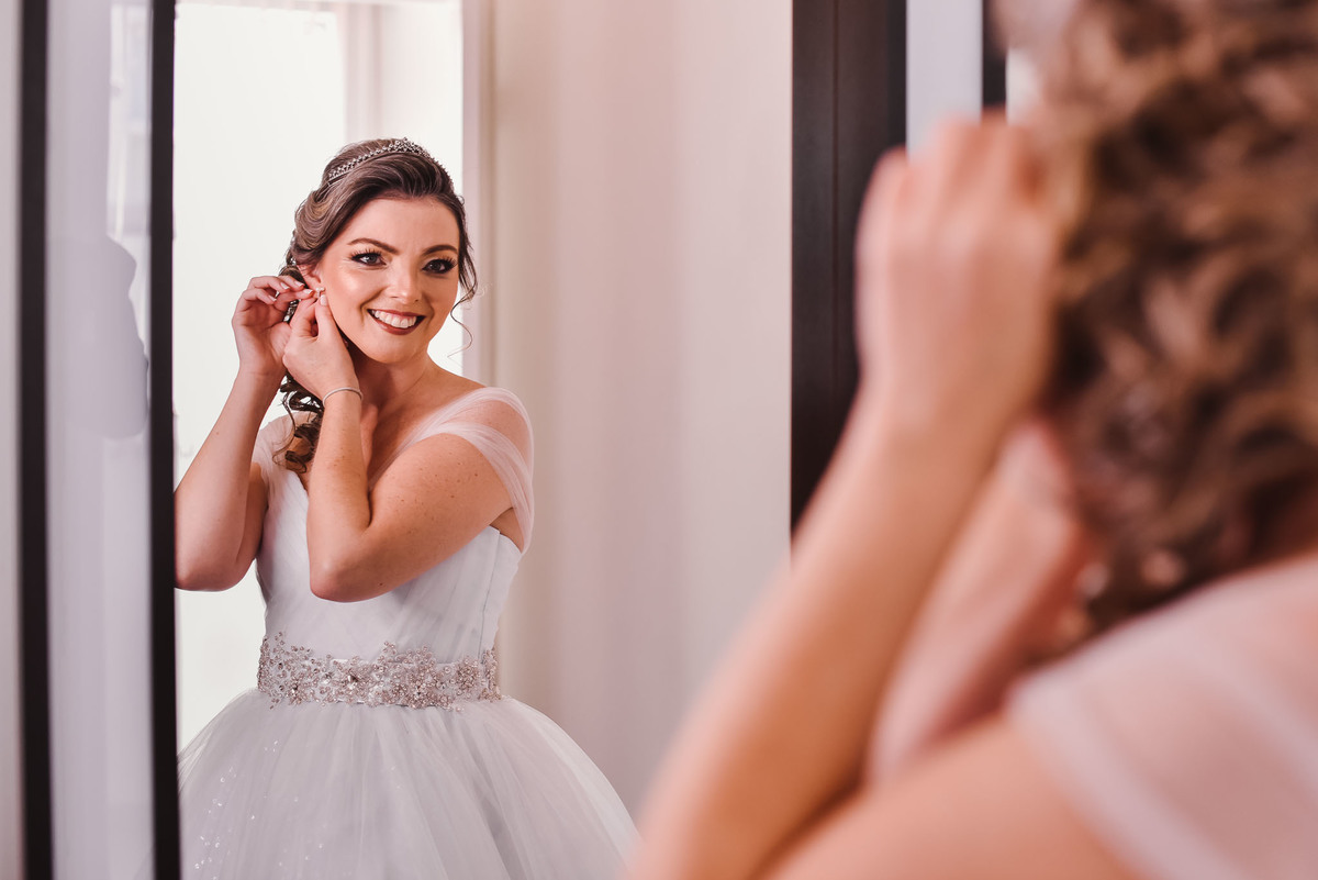 Making off da noiva, maquiagem de noiva. fotos de casamento. dia da noiva. making of perfeito.