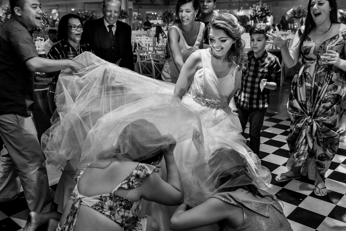 Miros Buffet. fotos de casamento miros Buffet. fotos expontaneas. fotografo contador de historia, contador de historia. fotografo de casamento.  fotos de balada. vestido de noiva. terno do noivo.