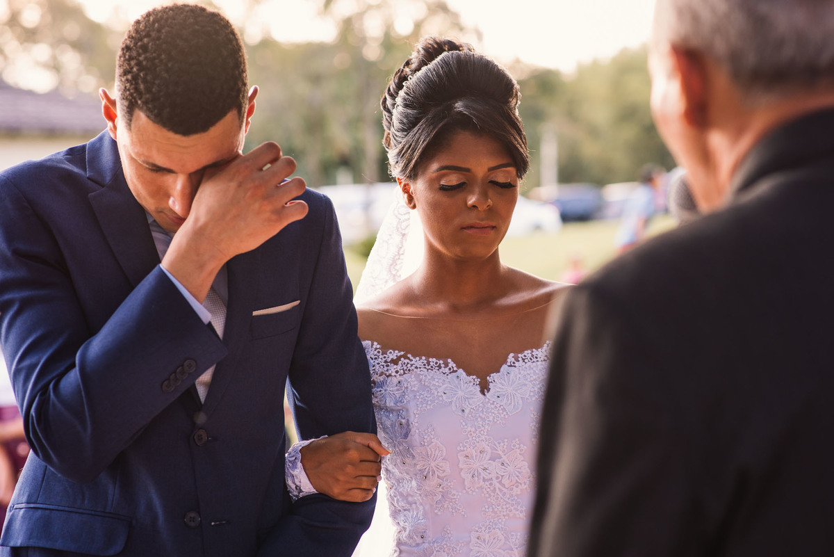 Novo Horizonte Eventos. Sao carlos so. Cerimonia de casamento. Fotos de casamento. Wedding. casamento ao ar livre. casamento no campo. Casamento Novo Horizonte Eventos. Casamento Sao Carlos - Ibate sp. VEstido de noiva. Buque de noiva.