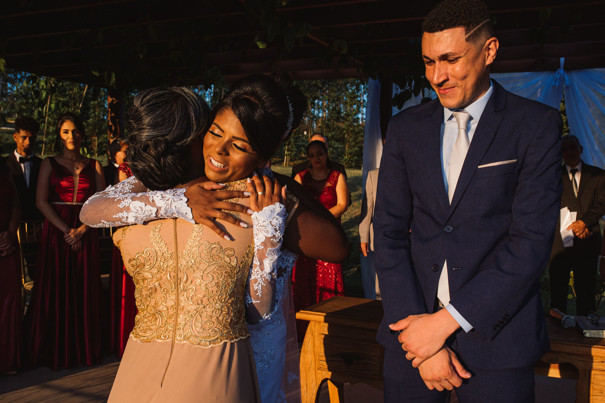 Novo Horizonte Eventos. Sao carlos so. Cerimonia de casamento. Fotos de casamento. Wedding. casamento ao ar livre. casamento no campo. Casamento Novo Horizonte Eventos. Casamento Sao Carlos - Ibate sp. VEstido de noiva. Buque de noiva.