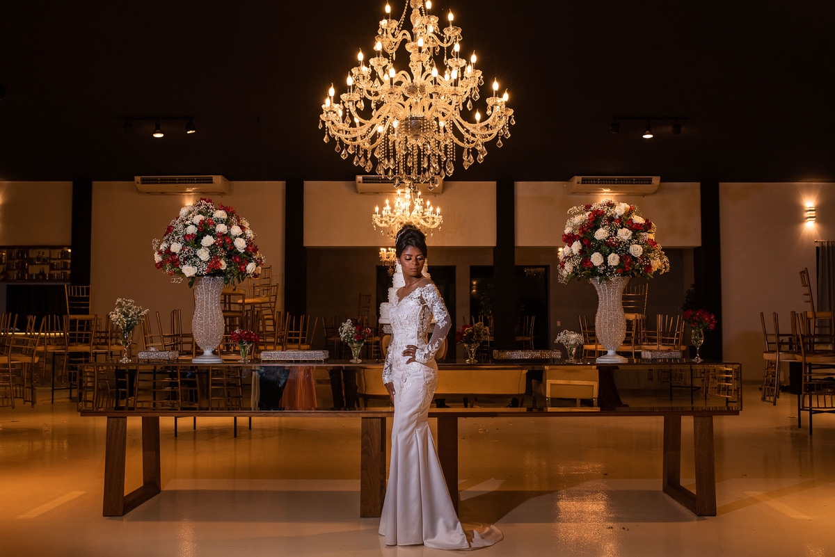 Novo Horizonte Eventos. Sao carlos so. Cerimonia de casamento. Fotos de casamento. Wedding. casamento ao ar livre. casamento no campo. Terno do noivo. Casamento Novo Horizonte Eventos. Casamento Sao Carlos - Ibate sp. Vestido de Noiva. Veu de noiva.