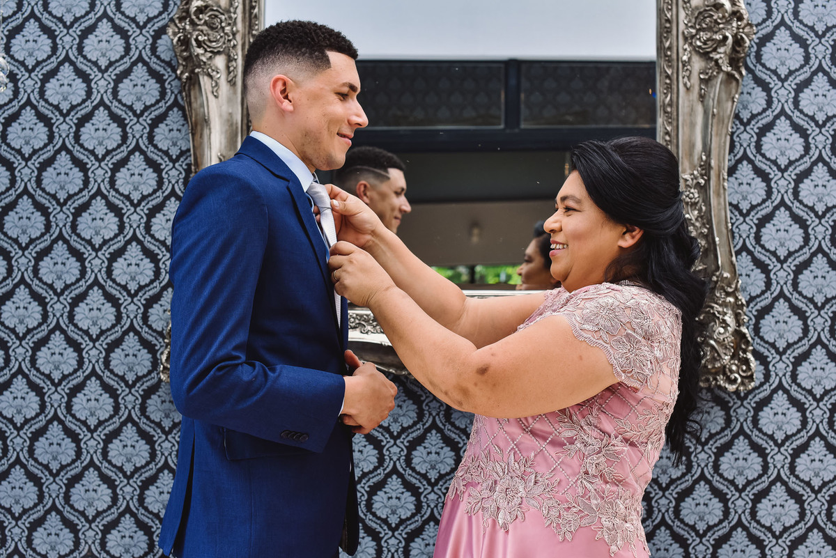 Novo Horizonte Eventos. Sao carlos so. Cerimonia de casamento. Fotos de casamento. Wedding. casamento ao ar livre. casamento no campo. Terno do noivo. Casamento Novo Horizonte Eventos. Casamento Sao Carlos - Ibate sp.