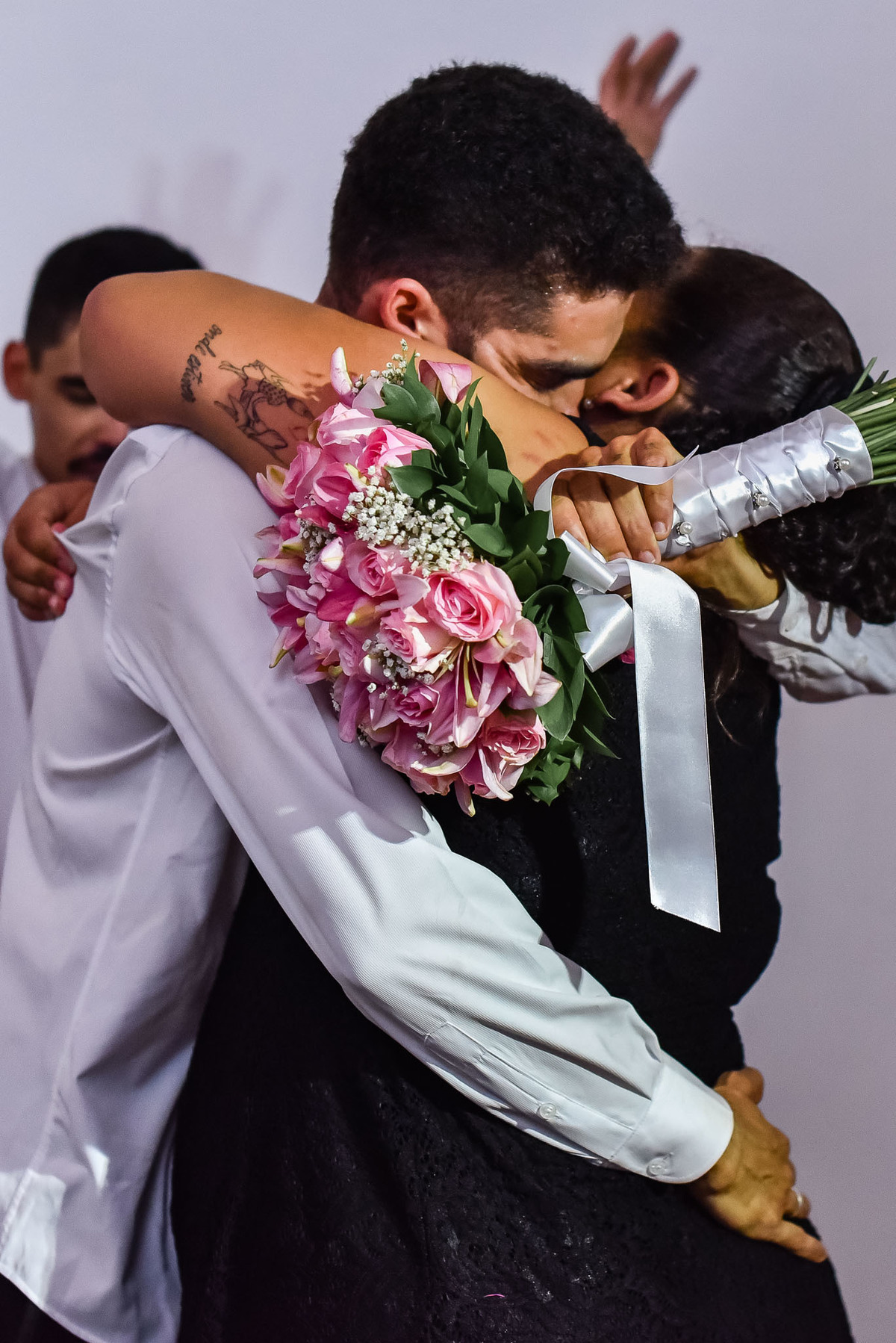 Villa Traviu. Cerimonia de casamento. Fotos de casamento. Wedding. casamento ao ar livre. casamento no campo. Terno do noivo. Casamento Villa Traviu. Vestido de Noiva. Veu de noiva. Festa de casamento Villa Traviu. 