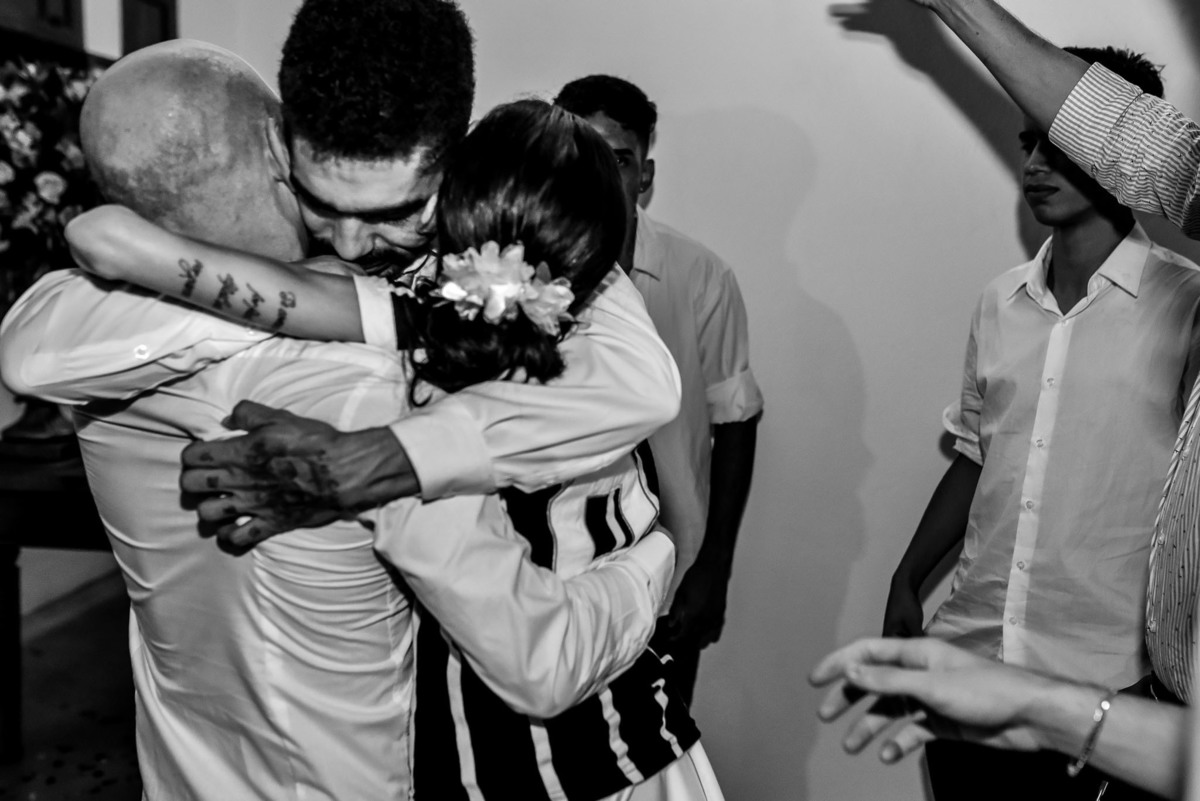 Villa Traviu. Cerimonia de casamento. Fotos de casamento. Wedding. casamento ao ar livre. casamento no campo. Terno do noivo. Casamento Villa Traviu. Vestido de Noiva. Veu de noiva. Festa de casamento Villa Traviu. 